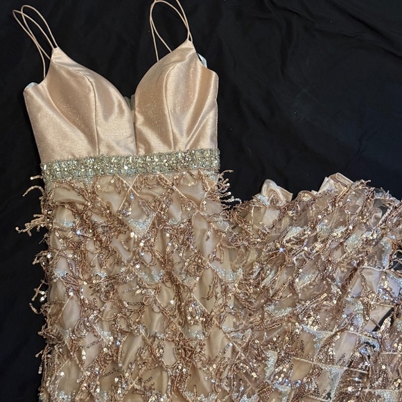 Cassandra Stone by Mac Duggal Gown - Picture 4 of 5